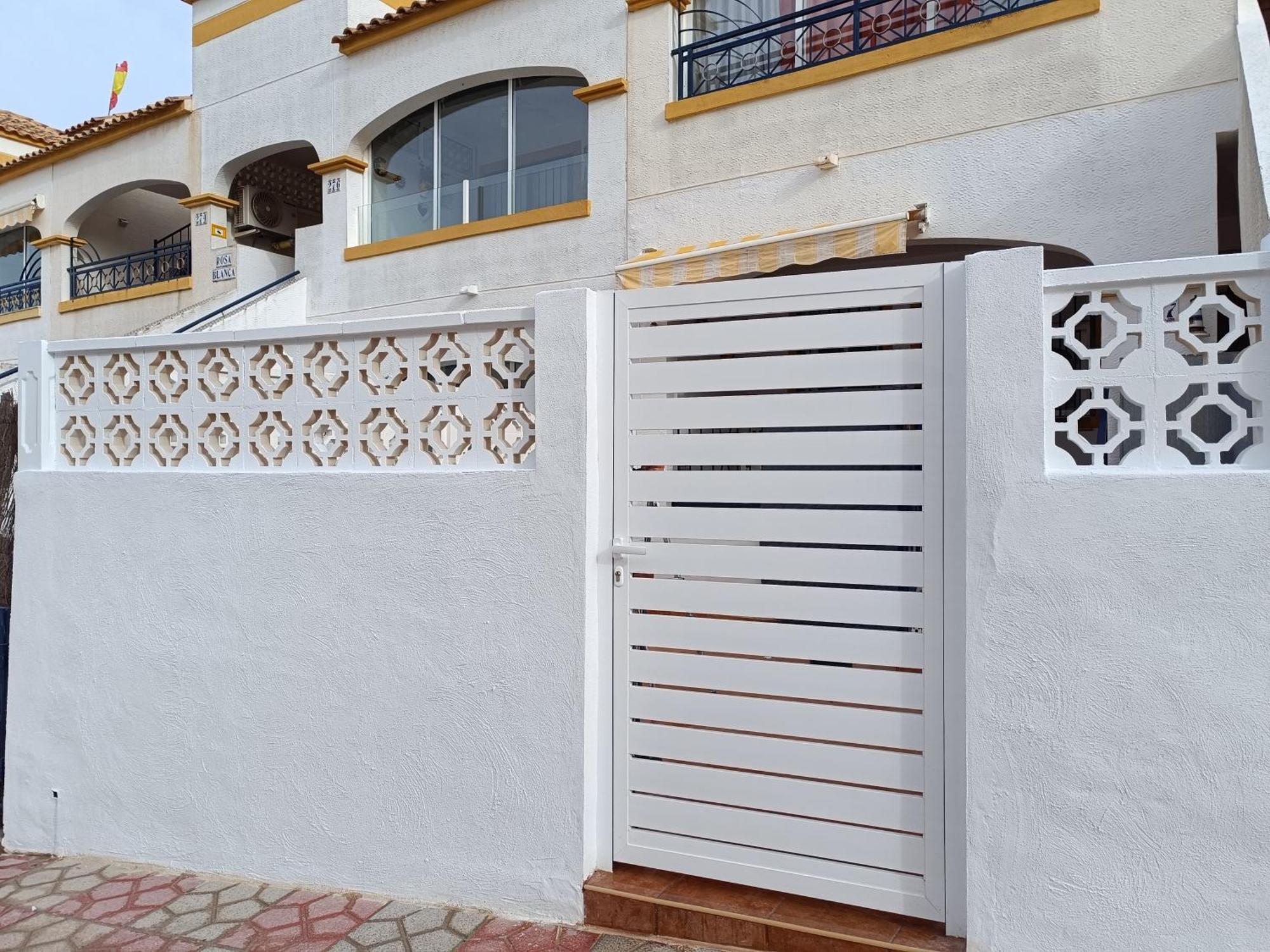 Alhambra Apartments Gran Alacant Esterno foto
